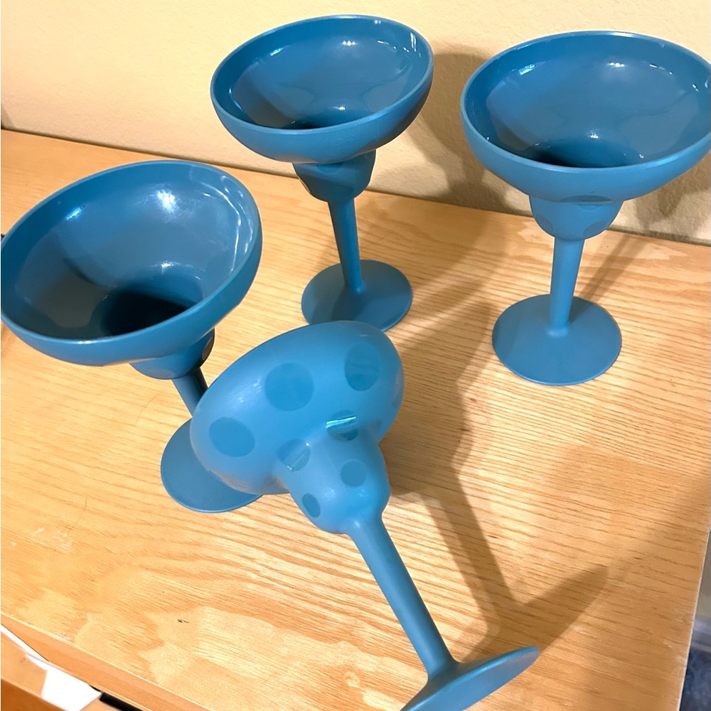 Lot of 4 Plastic Margarita Glasses Blue set 4- Pier one import